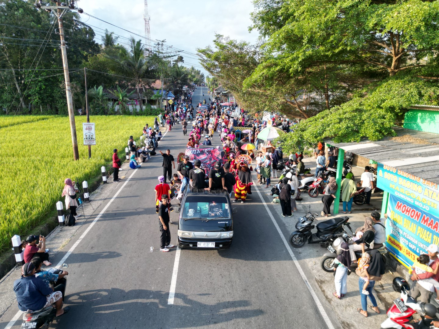  Kirab
                Budaya Argosari