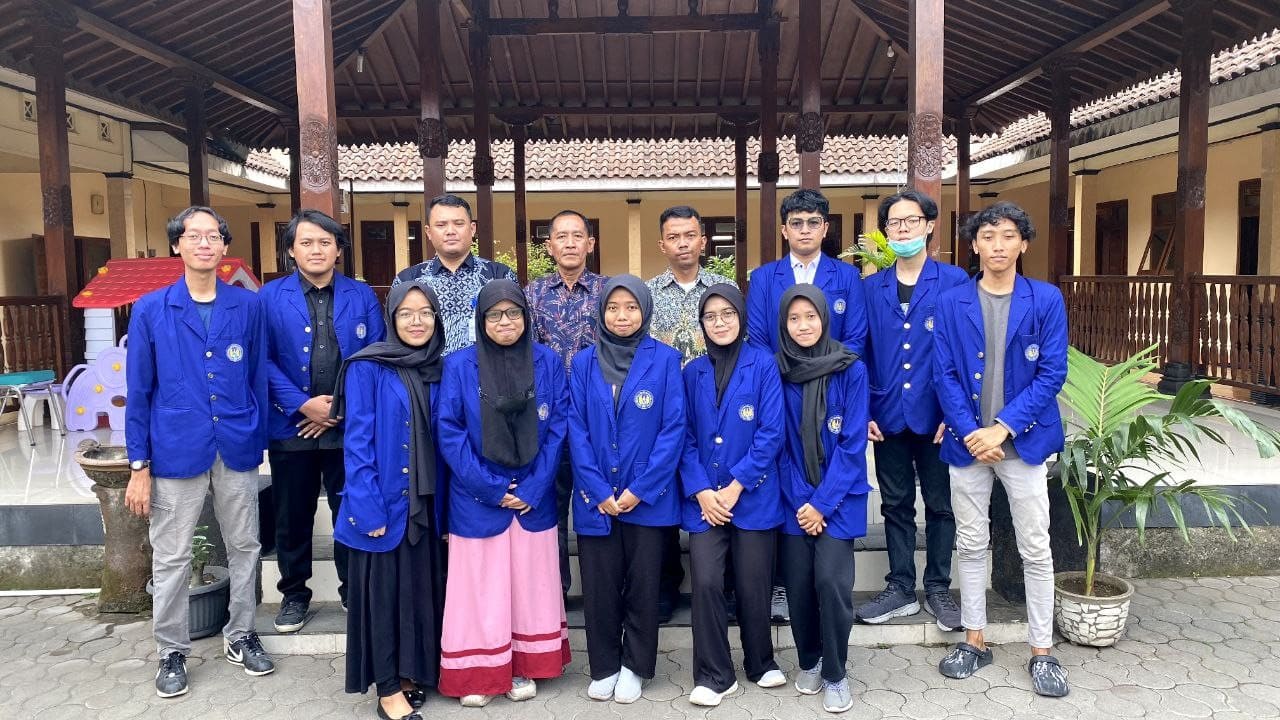 KKN UNY Dorong Digitalisasi untuk Pemberdayaan Masyarakat Padukuhan Gubug