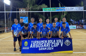 Tim Gubug Volly Ball (GVC) Tunjukkan Semangat di Turnamen Bola Voli Argosari Cup V
